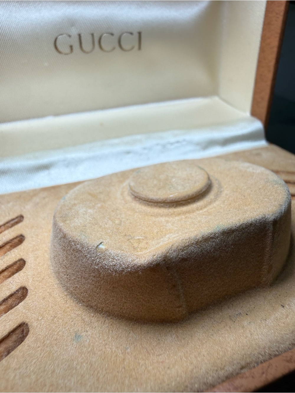 Gucci Authentic Empty Box Only - 1100-11/12-11/12.2💃Ladies Watch Good Condition - Picture 6 of 12